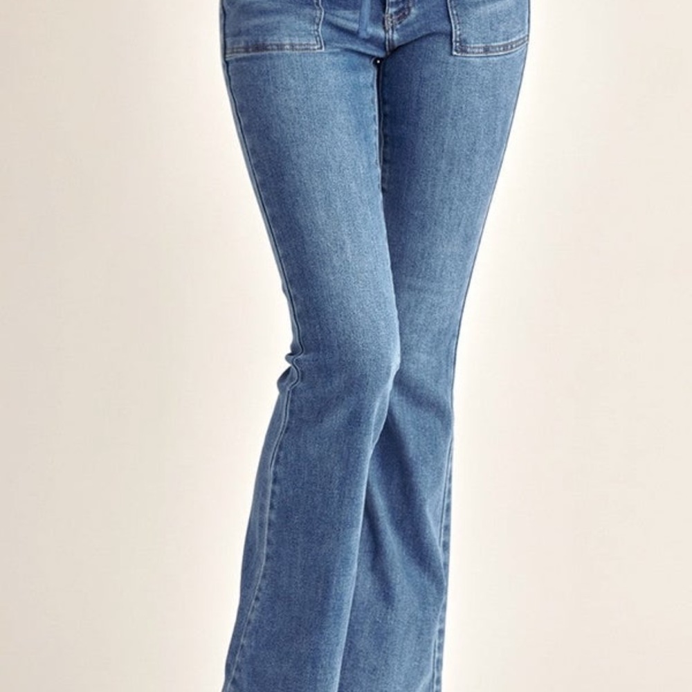 New Mid Rise Flare Jeans by Risen, size 11/30.
